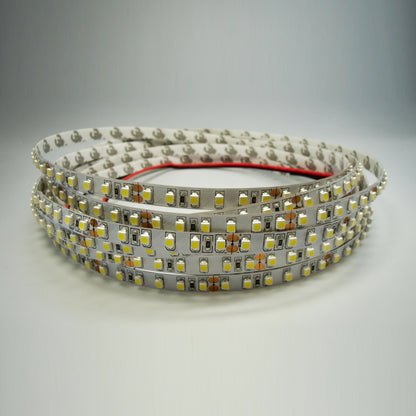 1m LED Streifen 24V 9,6W 1020Lm 120x SMD2835/m kalt weiß (6000K) IP20