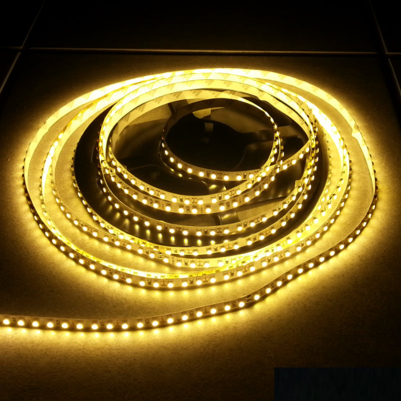 1m LED Streifen 12V 9,6W 1020Lm 120x SMD2835/m warm weiß (2900K) IP20
