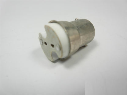 Adapter für Sockel BA15D auf G4 GU4 MR11 für LED Leuchtmittel / Halogen