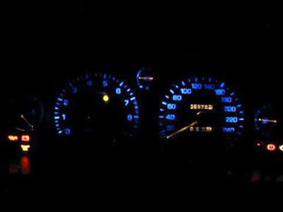 Blauer Tacho Toyota Corolla Carisma Galant Colt